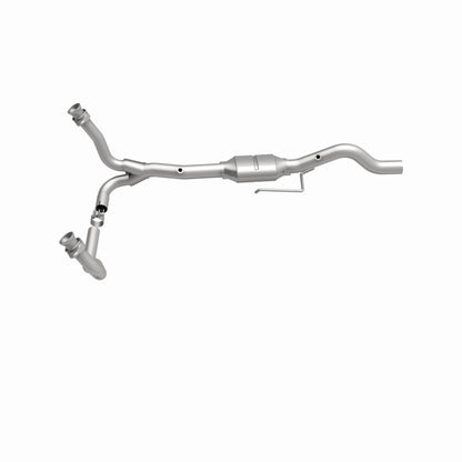 MagnaFlow Direct Fit Catalytic Converter 00-03 Durango 4WD OEM