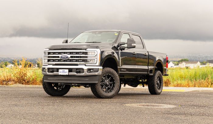 4 Inch Coil Spring Lift Kit With Falcon Shocks And Radius Arms 2023-2025 Ford Super Duty F-250/F-350 4WD ReadyLIFT