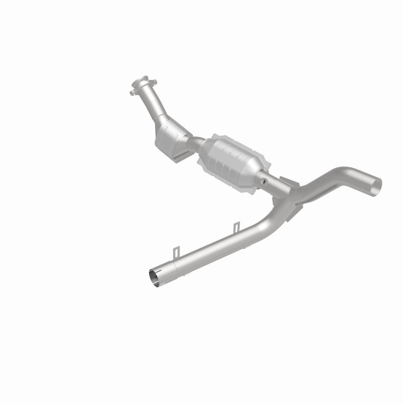MagnaFlow Direct Fit Catalytic Converter 97-98 Ford F-150 4.6L