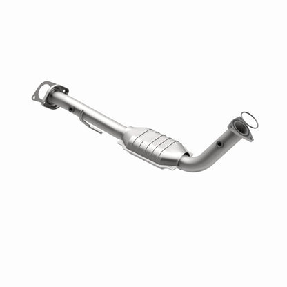 MagnaFlow Direct Fit Catalytic Conv 02-06 Cadillac Escalade / 02-06 GM Yukon (Inc Denali) 6.0L P/S