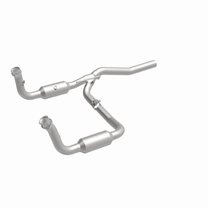 MagnaFlow Direct Fit Catalytic Converter 2009-2012 Dodge Nitro 3.7L Underbody