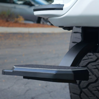 Chevy Silverado/GMC Sierra 1500 (2019-2026) Retractable Bed Step