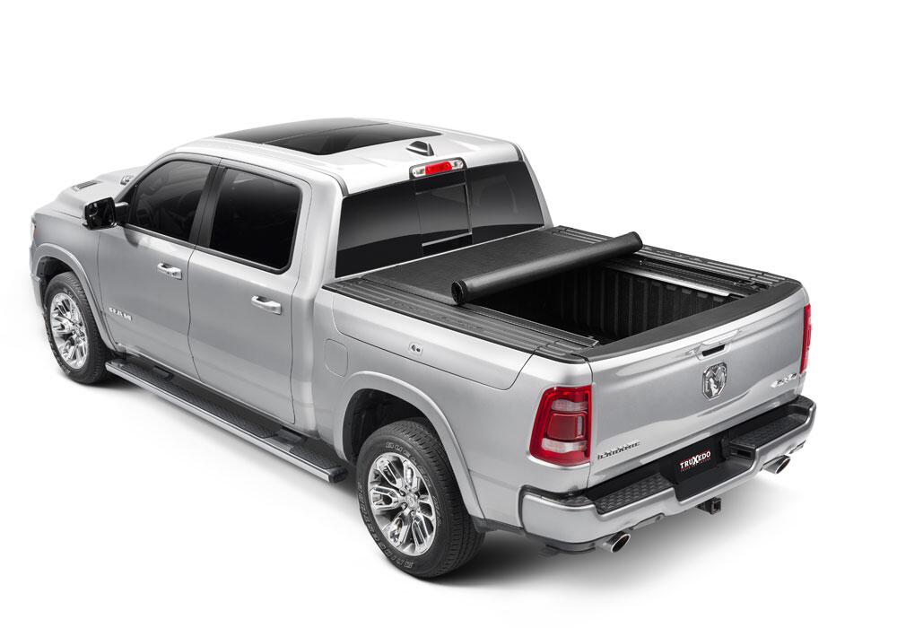 Lo Pro Tonneau Cover Black 2009-2018 (2019-2024 Classic) Ram 5 Foot 7 Inch Bed Truxedo