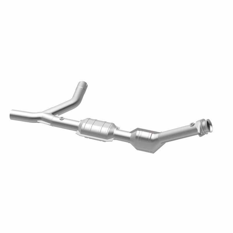 MagnaFlow Direct Fit Catalytic Converter 00-04 Ford E150 4.6L Passenger Side