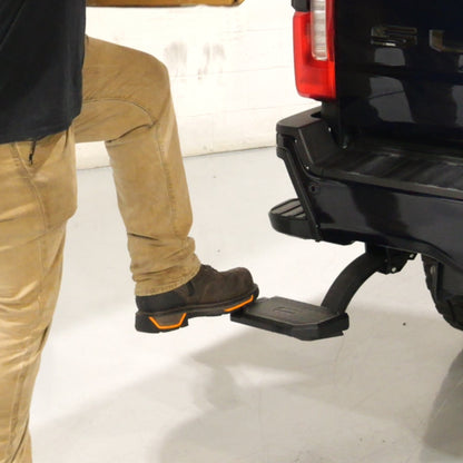 Ford Super Duty F-250/F-350 (2023-2026) Retractable Bed Step