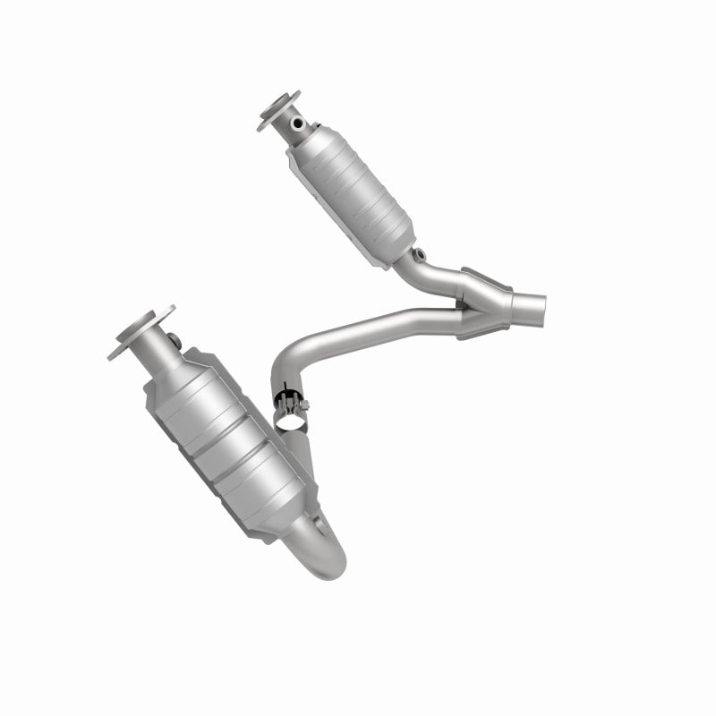 MagnaFlow Direct Fit Catalytic Conv 05-06 Dodge Dakota/2006 Mitsubishi Raider 3.7L Y-Pipe Assembly