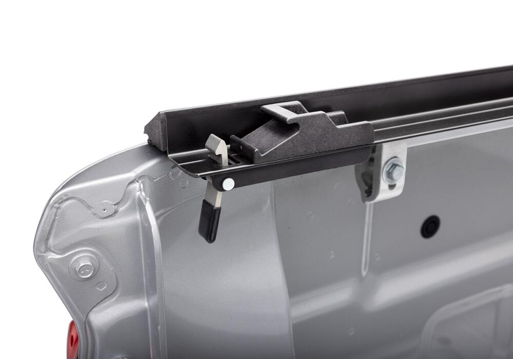 Lo Pro Tonneau Cover Black 2022-2026 Nissan Frontier Truxedo