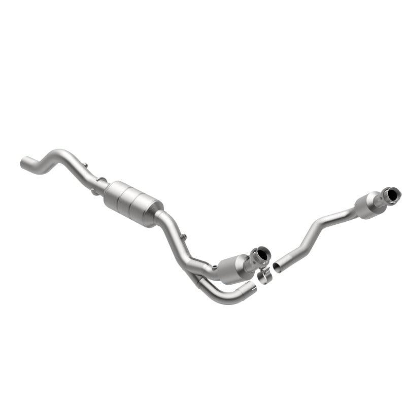 MagnaFlow Direct Fit Catalytic Converter 00-03 Durango 4WD 5.9L