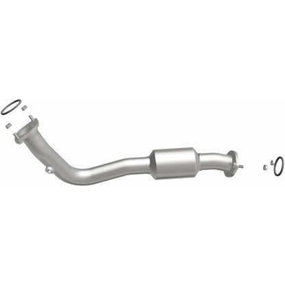 MagnaFlow Direct Fit Catalytic Converter 13-15 RAV4 2.5 Underbody