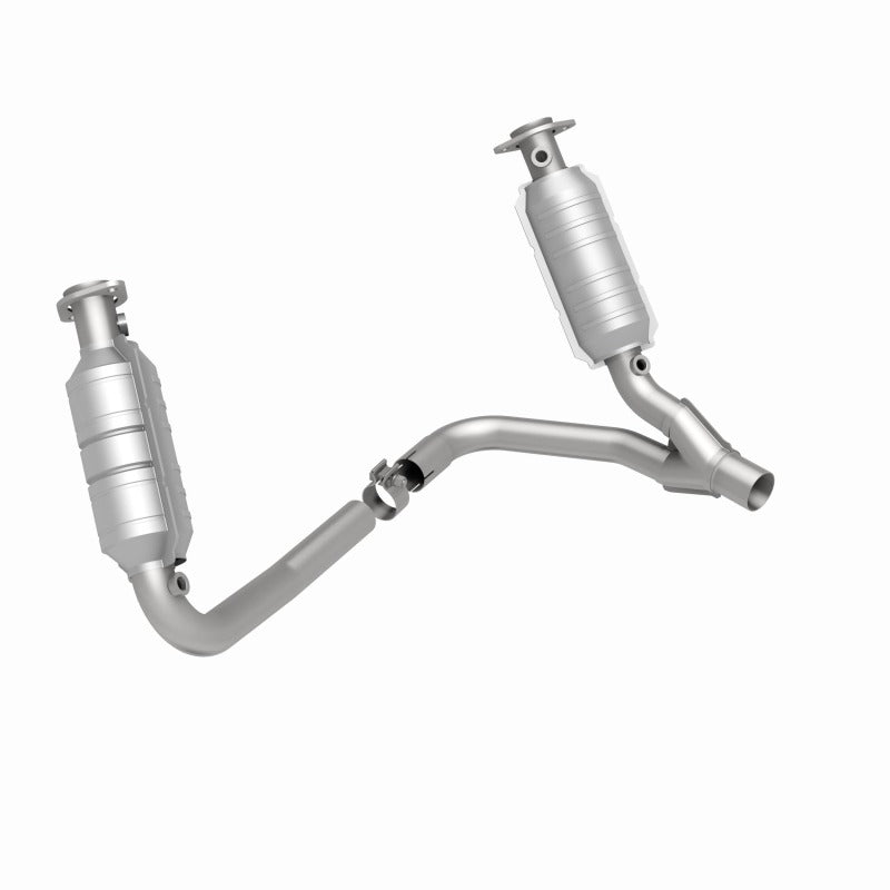 MagnaFlow Direct Fit Catalytic Conv 05-06 Dodge Dakota/2006 Mitsubishi Raider 3.7L Y-Pipe Assembly