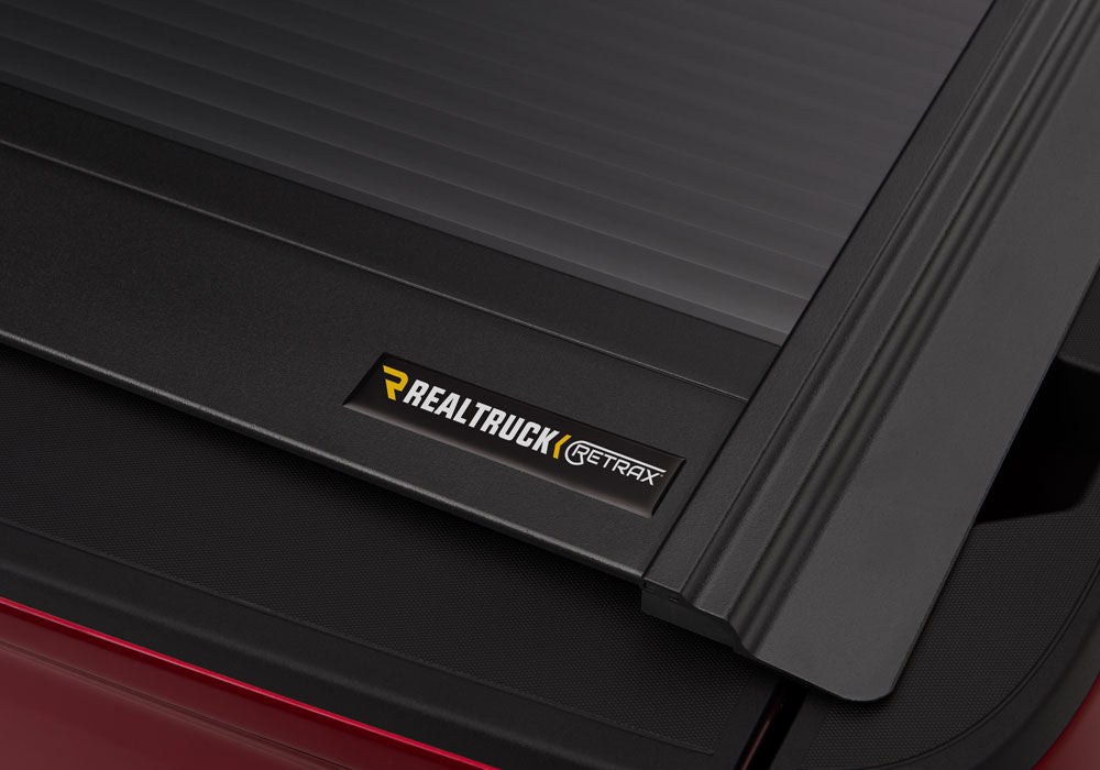 RetraxOne MX Retractable Tonneau Cover Matte One Piece Polycarbonate Finish 2007-2013 Silverado/Sierra 5' 9 inch Bed Wide Retrax Rails
