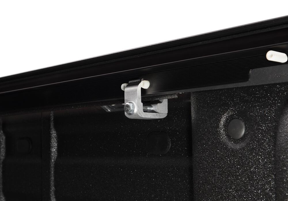 RetraxOne MX Retractable Tonneau Cover Matte One Piece Polycarbonate Finish 2023-2026 Colorado/Canyon 5' 2 inch Bed without Stake Pockets