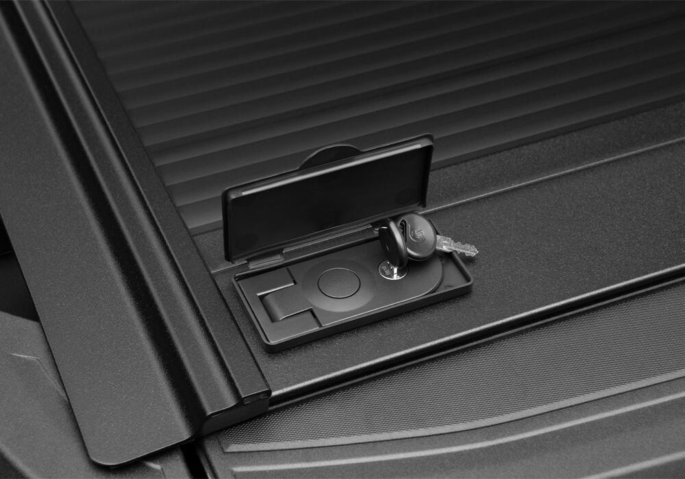 RetraxOne MX Retractable Tonneau Cover Matte One Piece Polycarbonate Finish 2020-2026 Silverado/Sierra 2500 HD/3500 HD 6' 9 inch Bed without Stake Pockets Standard Rails