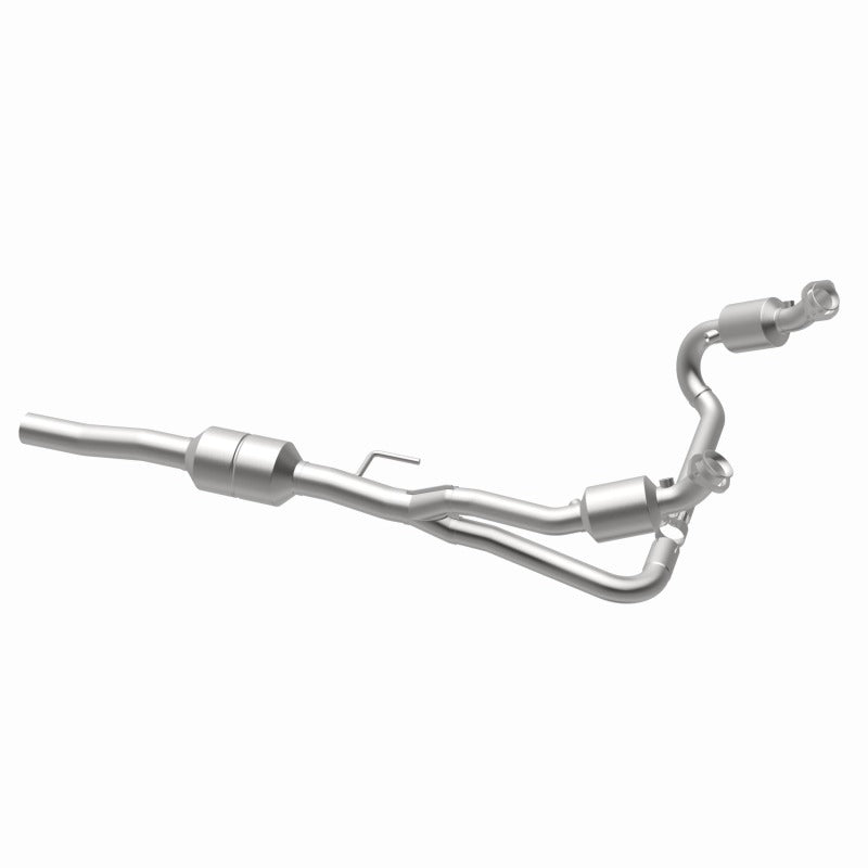 MagnaFlow Direct Fit Catalytic Converter 02-03 Dodge Durango