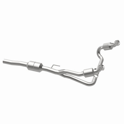 MagnaFlow Direct Fit Catalytic Converter 02-03 Dodge Durango