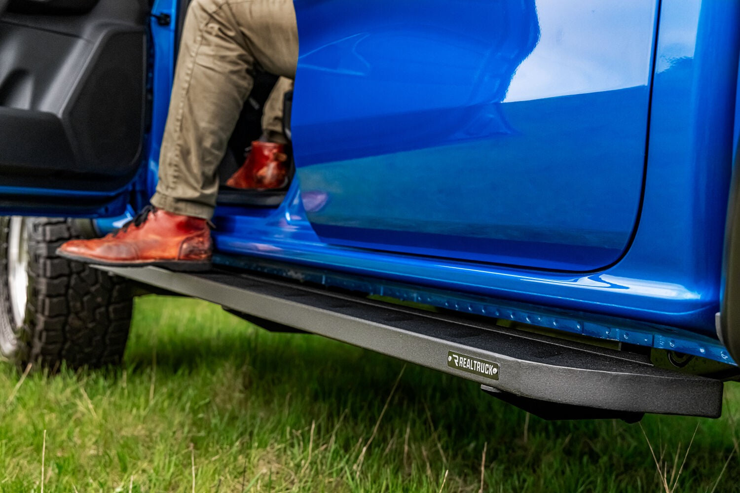 RB10 Running Boards With Mounting Brackets Textured Black 2019-2026 Ford Ranger Go Rhino