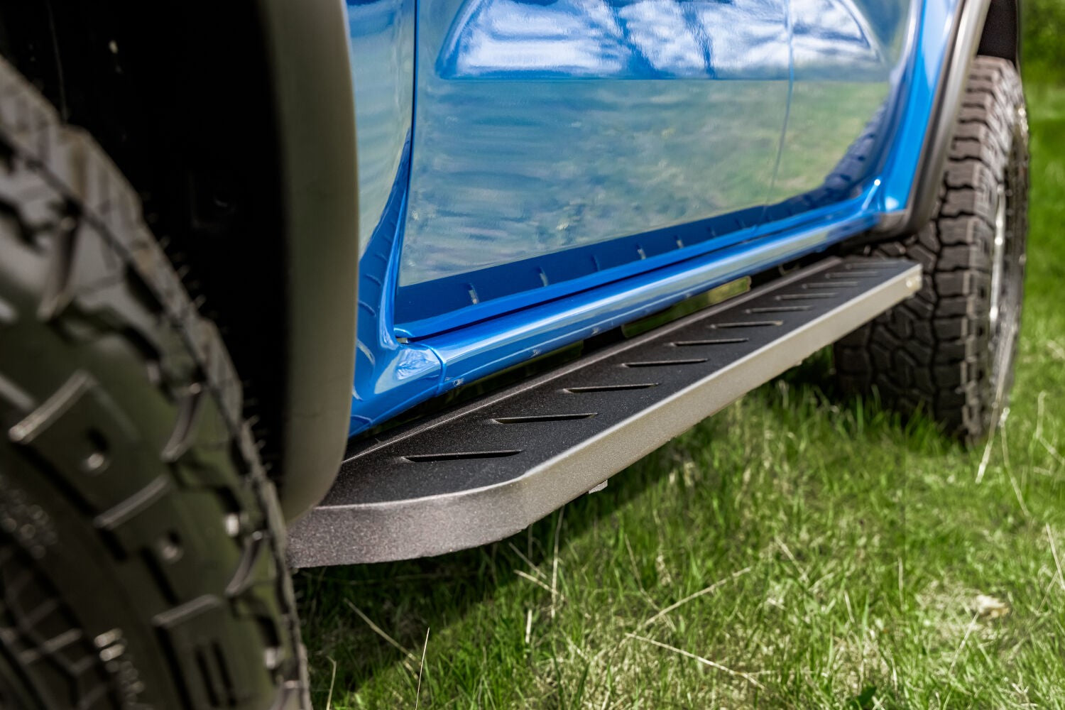 RB10 Running Boards With Mounting Brackets Textured Black 2019-2026 Ford Ranger Go Rhino