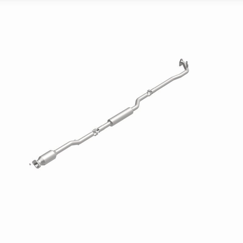 MagnaFlow 14-18 Mitsubishi Outlander Underbody 2.4L AWD Direct Fit Catalytic Converter