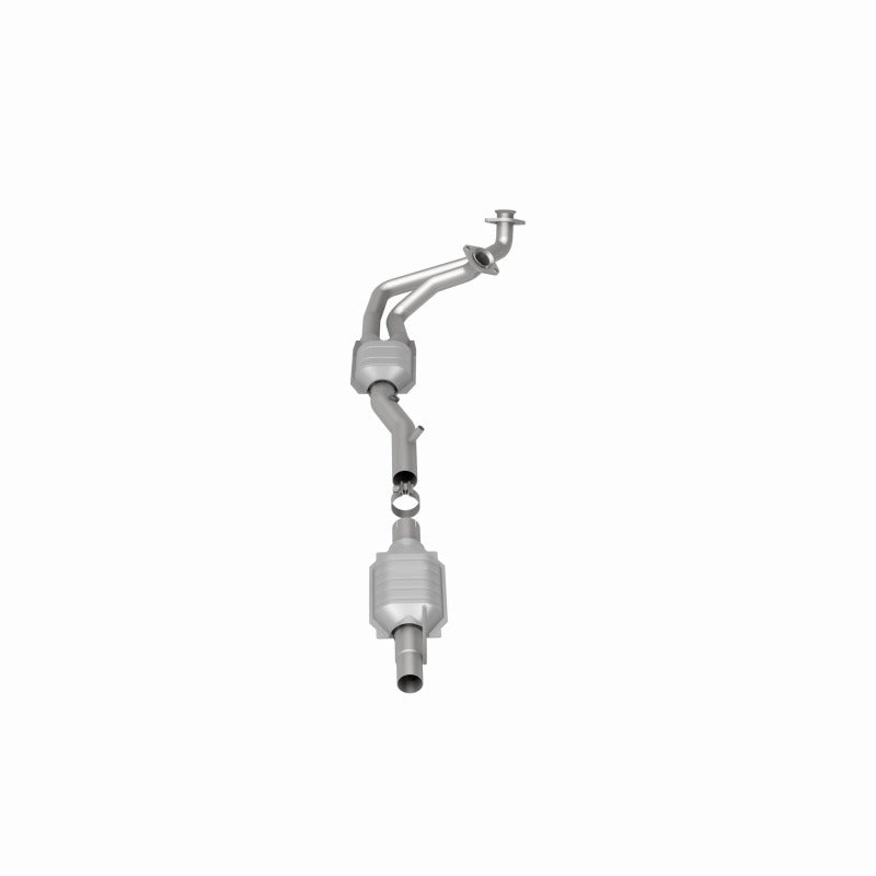 MagnaFlow Direct Fit Catalytic Converter 96 Ford F-150 4.9L I-6