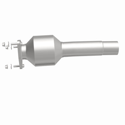 MagnaFlow 15-17 Discovery Sport L4 2 OEM Underbody Direct Fit Converter