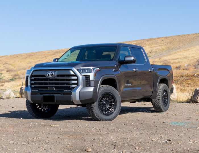 2 Inch Front Leveling Kit With Diff Drops- 2022-2025 Toyota Tundra ReadyLIFT