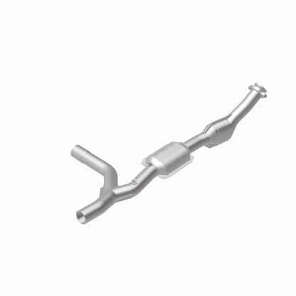 MagnaFlow Direct Fit Catalytic Converter 97-00 Ford Vans 4.2L
