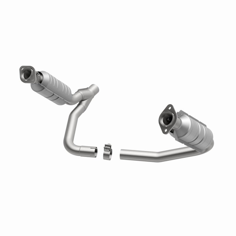 MagnaFlow Direct Fit Catalytic Conv 05-06 Dodge Dakota/2006 Mitsubishi Raider 3.7L Y-Pipe Assembly