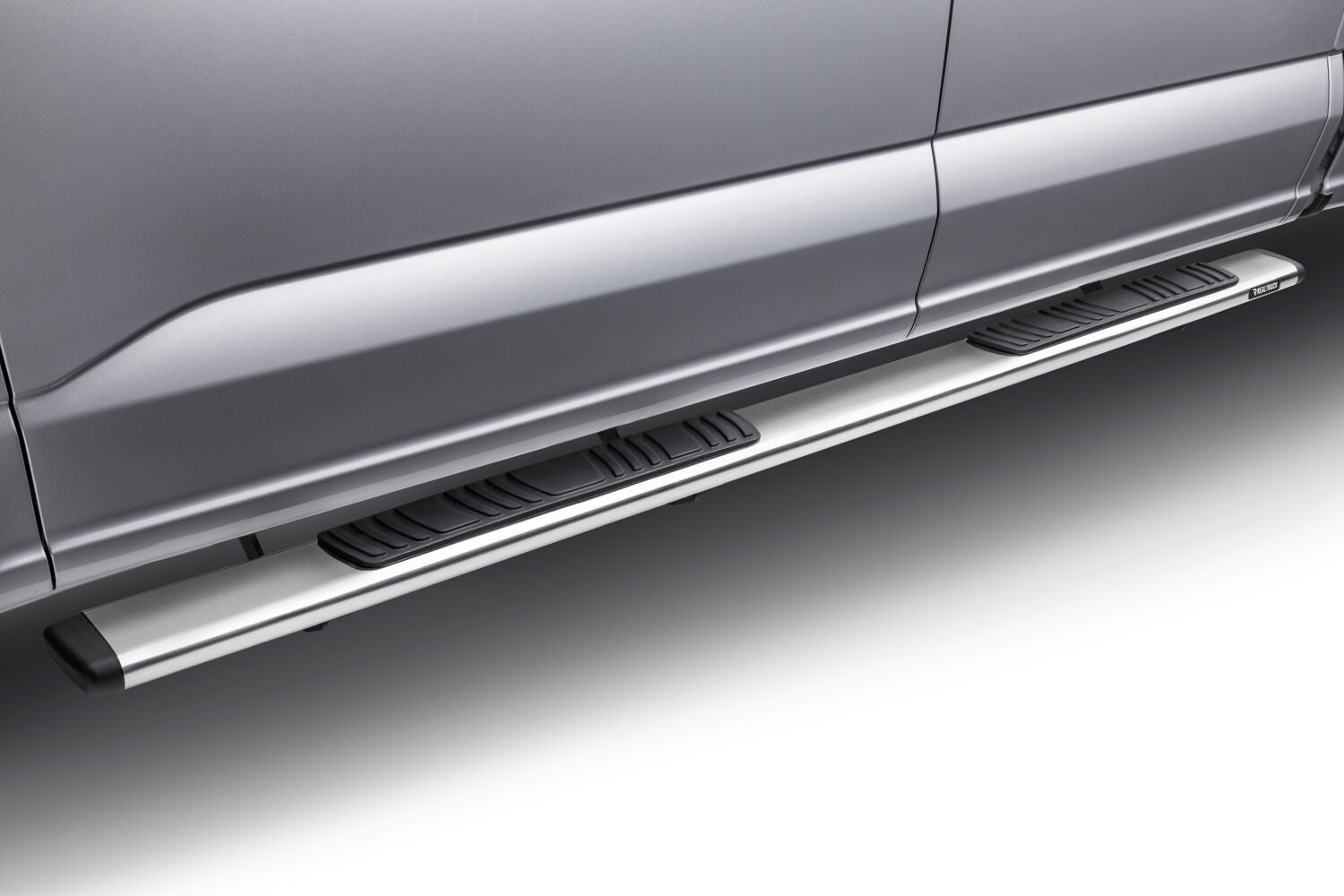 5 Inch OE Xtreme Low Profile SideSteps With Mounting Bracket Kit Polished Stainless Steel 2015-2026 Ford F-150/ F-250/F-350 Go Rhino