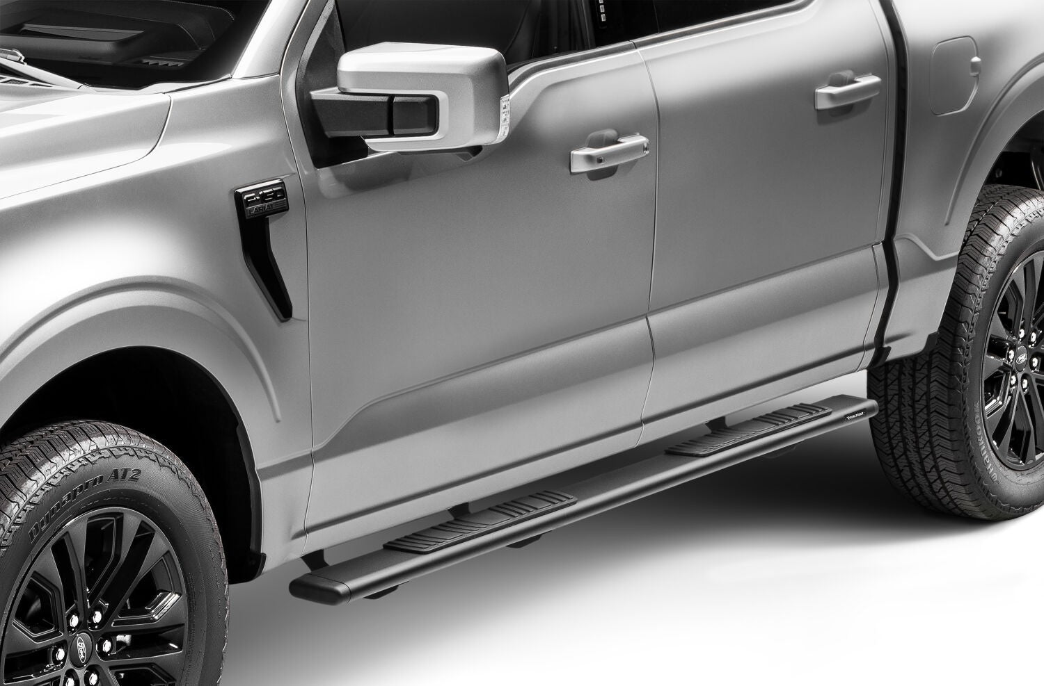 5 Inch OE Xtreme Low Profile SideSteps With Mounting Bracket Kit Textured Black 2015-2026 Ford F-150/ F-250/F-350 4 Door Go Rhino