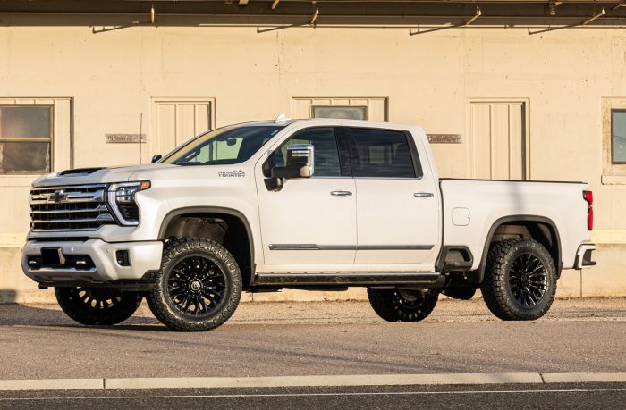 3.0 Inch SST Lift Kit 2020-2025 Silverado/Sierra 2500/3500 HD ReadyLIFT