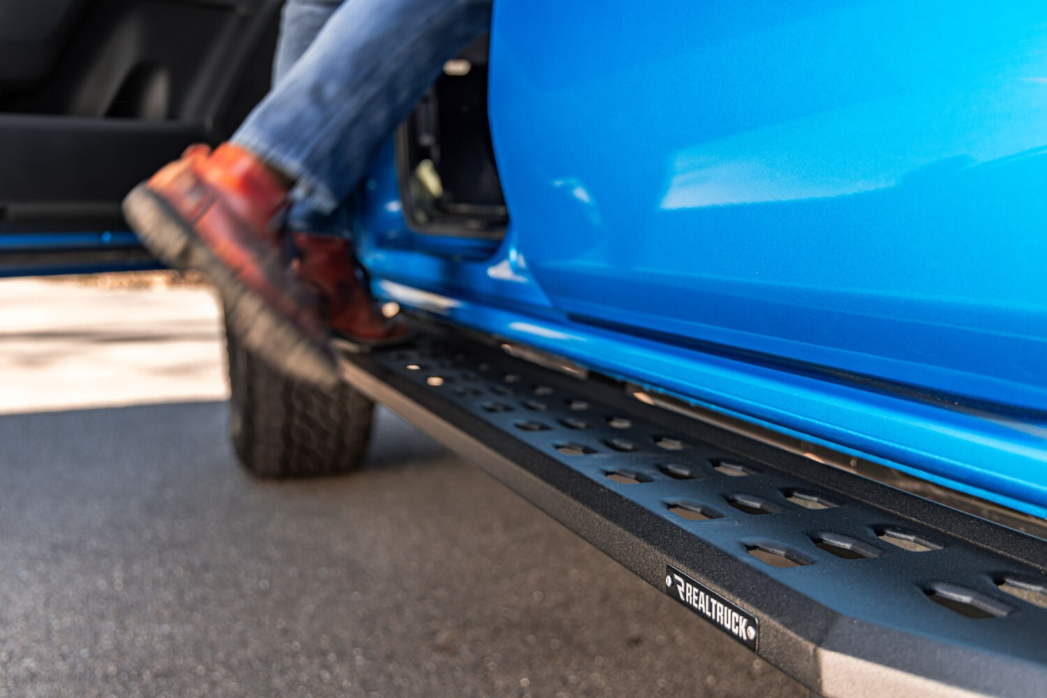 RB20 Running Boards With Mounting Brackets Textured Black 2019-2026 Ford Ranger Go Rhino