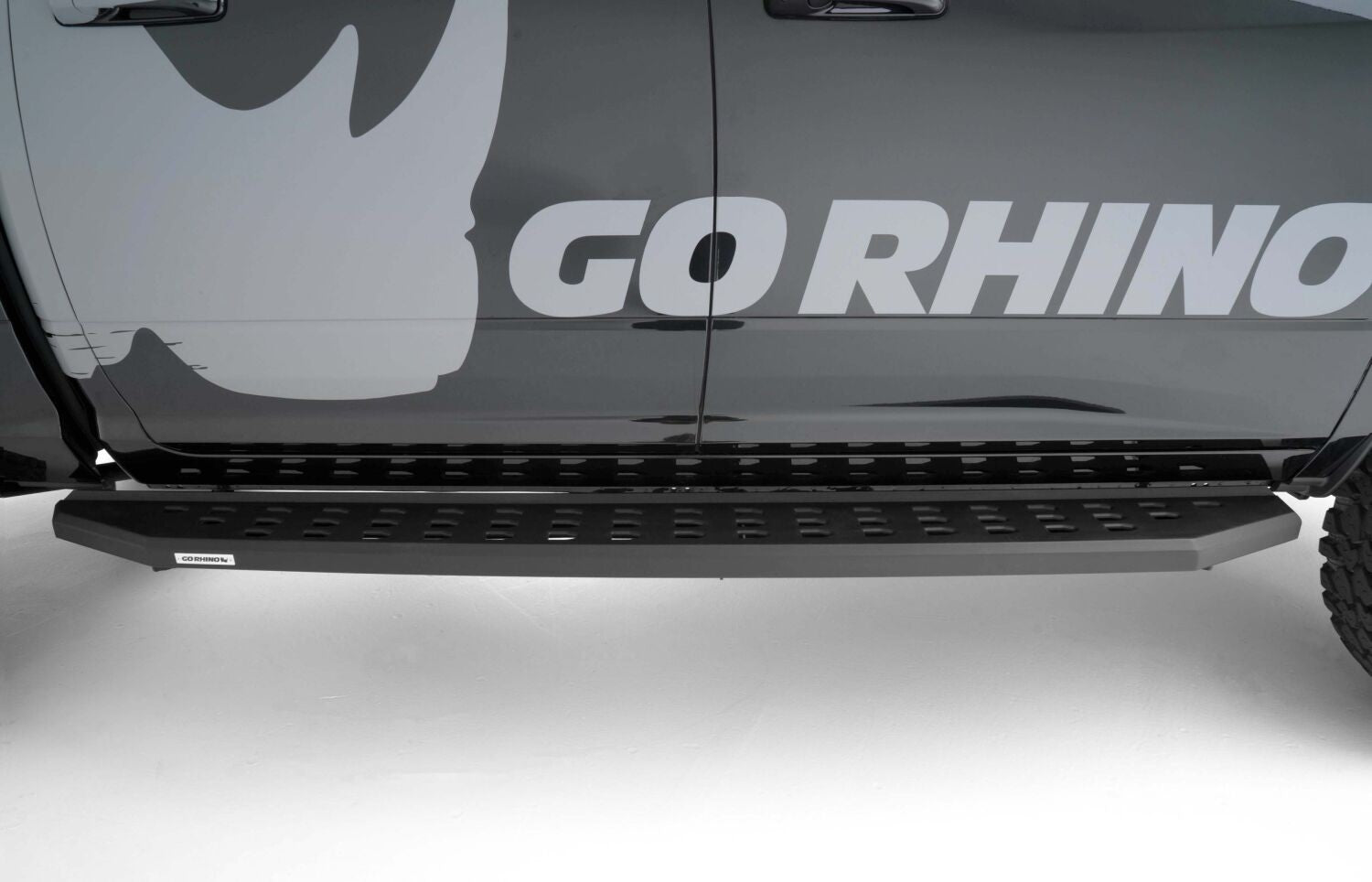 RB20 Running Boards With Mounting Brackets Textured Black 2015-2018 Ram 1500 Go Rhino