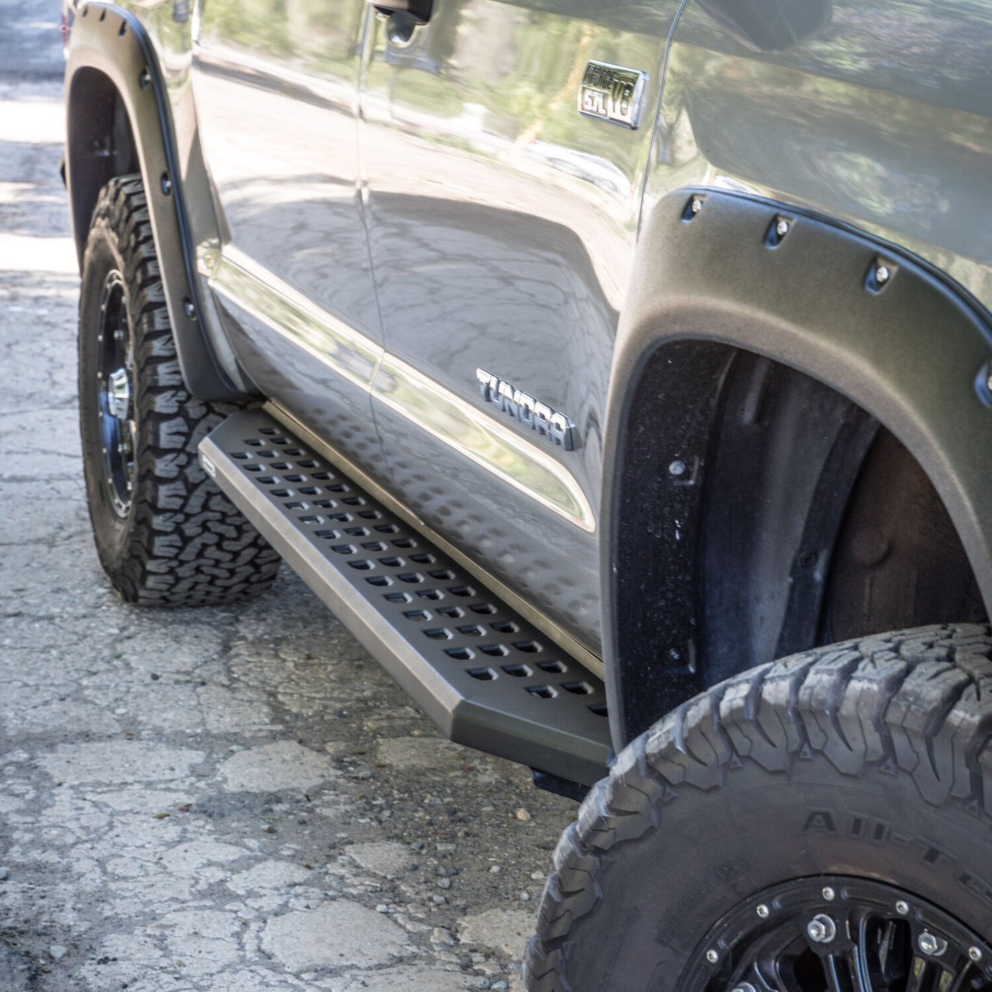 RB20 Running Boards With Mounting Brackets Textured Black 2014-2024 Toyota 4Runner Go Rhino