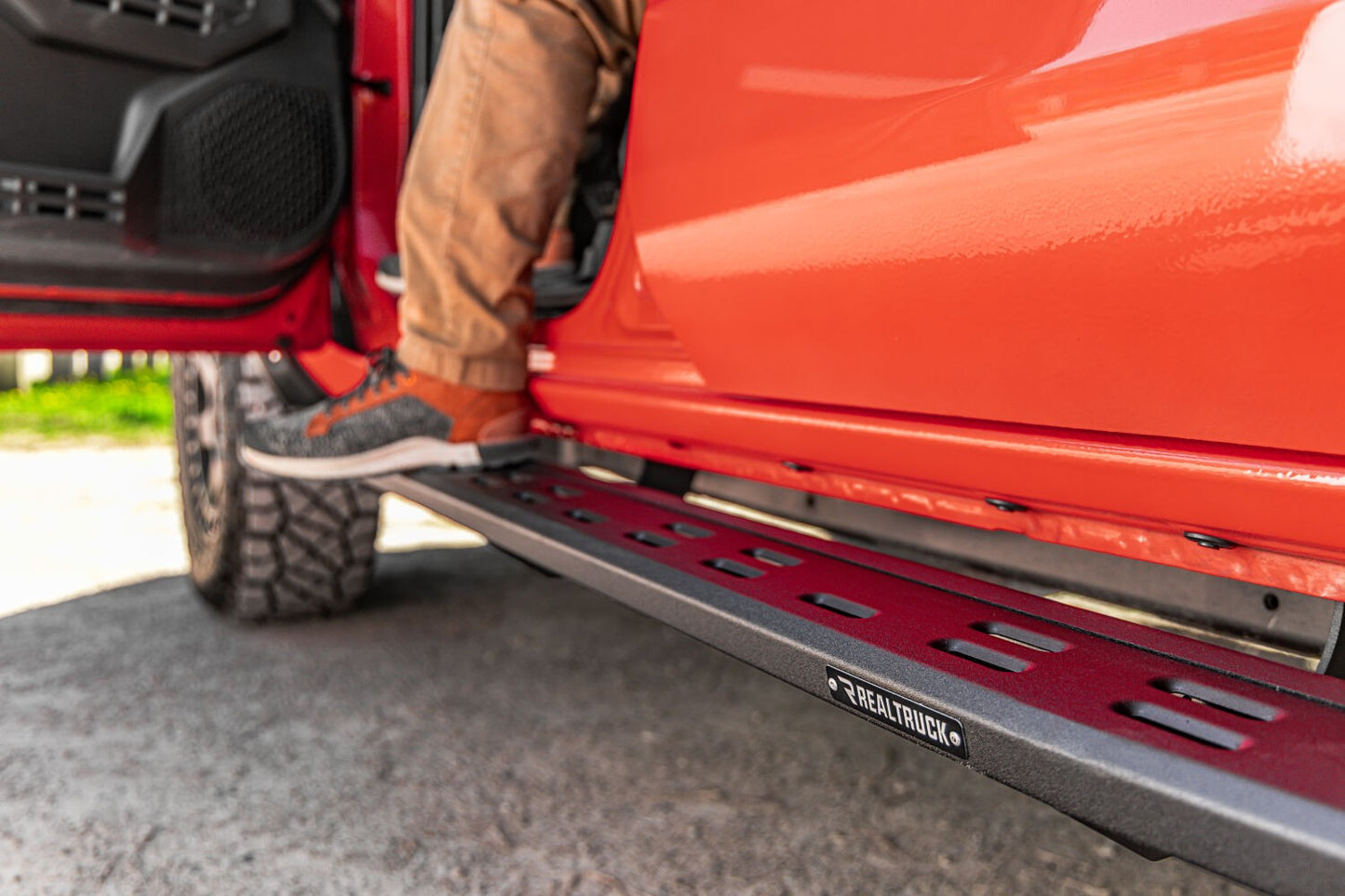 RB20 Slim Line Running Boards with Mounting Bracket Kit Protective Bedliner coating 2024-2026 Toyota Tacoma Go Rhino