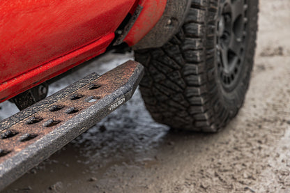 RB30 Slim Line Running Boards W/Bracket Kit Bedliner 2024-2025 Toyota Tacoma Go Rhino