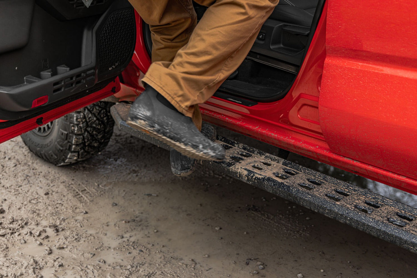 RB30 Slim Line Running Boards W/Bracket Kit Bedliner 2024-2025 Toyota Tacoma Go Rhino