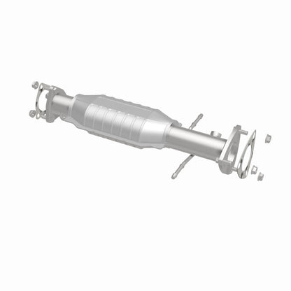 MagnaFlow Direct Fit Catalytic Converter 96-99 S10/Sanoma 4WD 4.3L