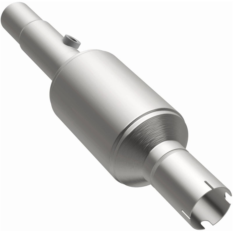 MagnaFlow Direct Fit Catalytic Converter 96-98 Jeep Grand Cherokee Underbody