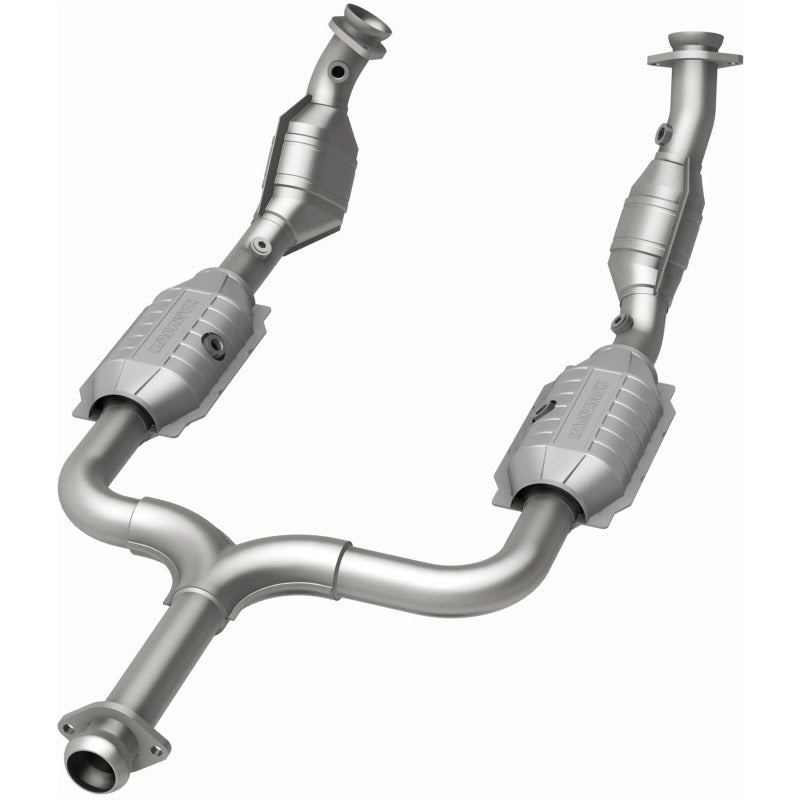 MagnaFlow Direct Fit Catalytic Converter 2003 Ford Mustang 3.8L