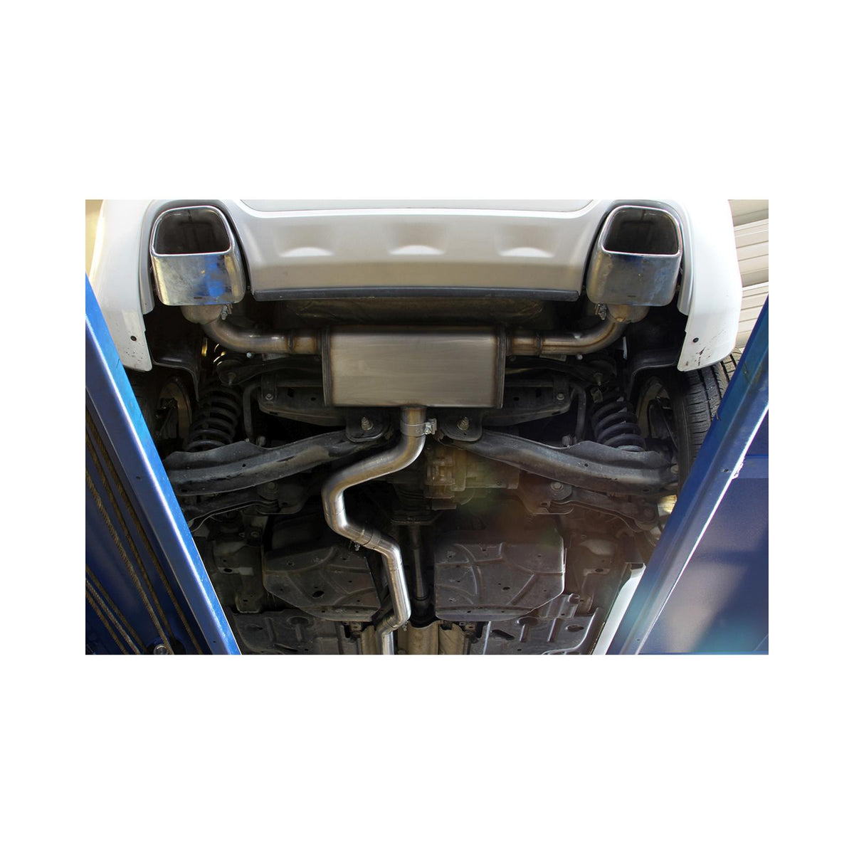 Flow Fx Cat-Back Exhaust System Fits 2014-2022 Jeep Cherokee 3.2-Liter, Flow Fx Cat-Back 2.5-Inch Stainless Steel Exhaust System, 3.5-Inch Black Ceramic Tips, Dual Out Rear Exit Flowmaster