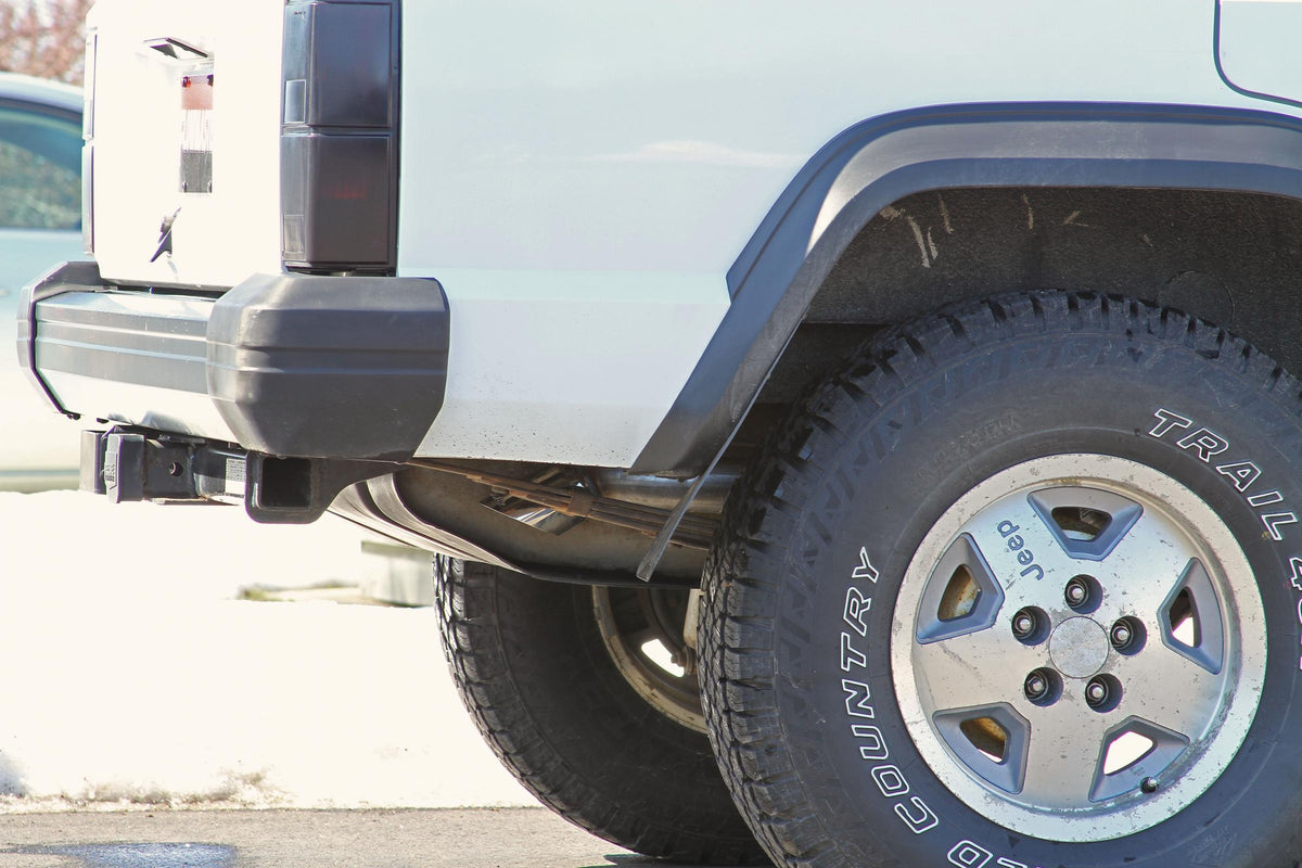 Flow Fx Cat-Back Exhaust System 1986-2001 Jeep Cherokee Xj 2.5L, 4.0L Engine And 2 Or 4Wd Moderate Sound Flowmaster
