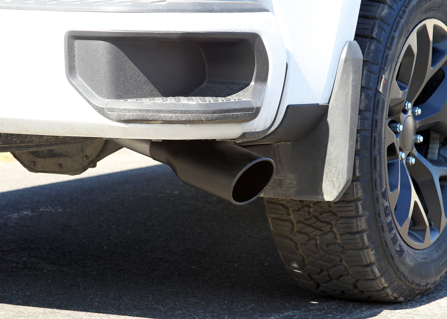 Flow Fx Cat-Back Exhaust System Fits 2019-2026 GM 1500 2.7-Liter Cat-Back, Dual Side Exit, Stainless Steel Exhaust System Flowmaster
