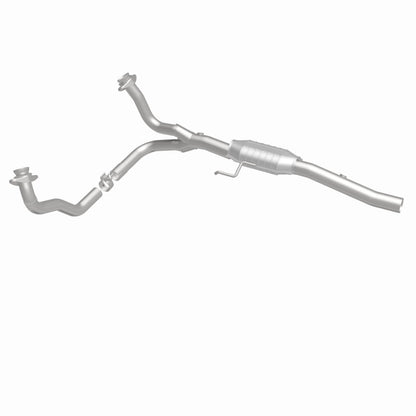 MagnaFlow Direct Fit Catalytic Converter 00-03 Durango 2WD OEM