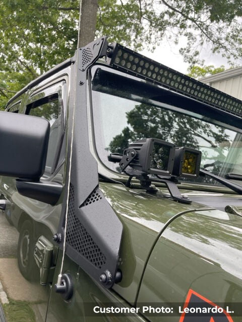 XE Windshield Light Bar Mount Textured Black 2018-2026 Jeep Wrangler JL 2020-2025 Jeep Gladiator Go Rhino