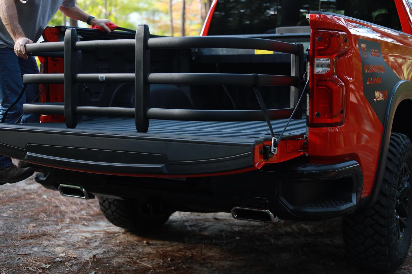 Black BedXtender HD Tailgate Bed Extender Max Truck Bed Extender 19-24 Silverado/Sierra 1500 22 Silverado LTD/Sierra Limited 20-24 Silverado/Sierra 2500/3500 Excl models with Multipro Tailgate Standard Bed AMP Research