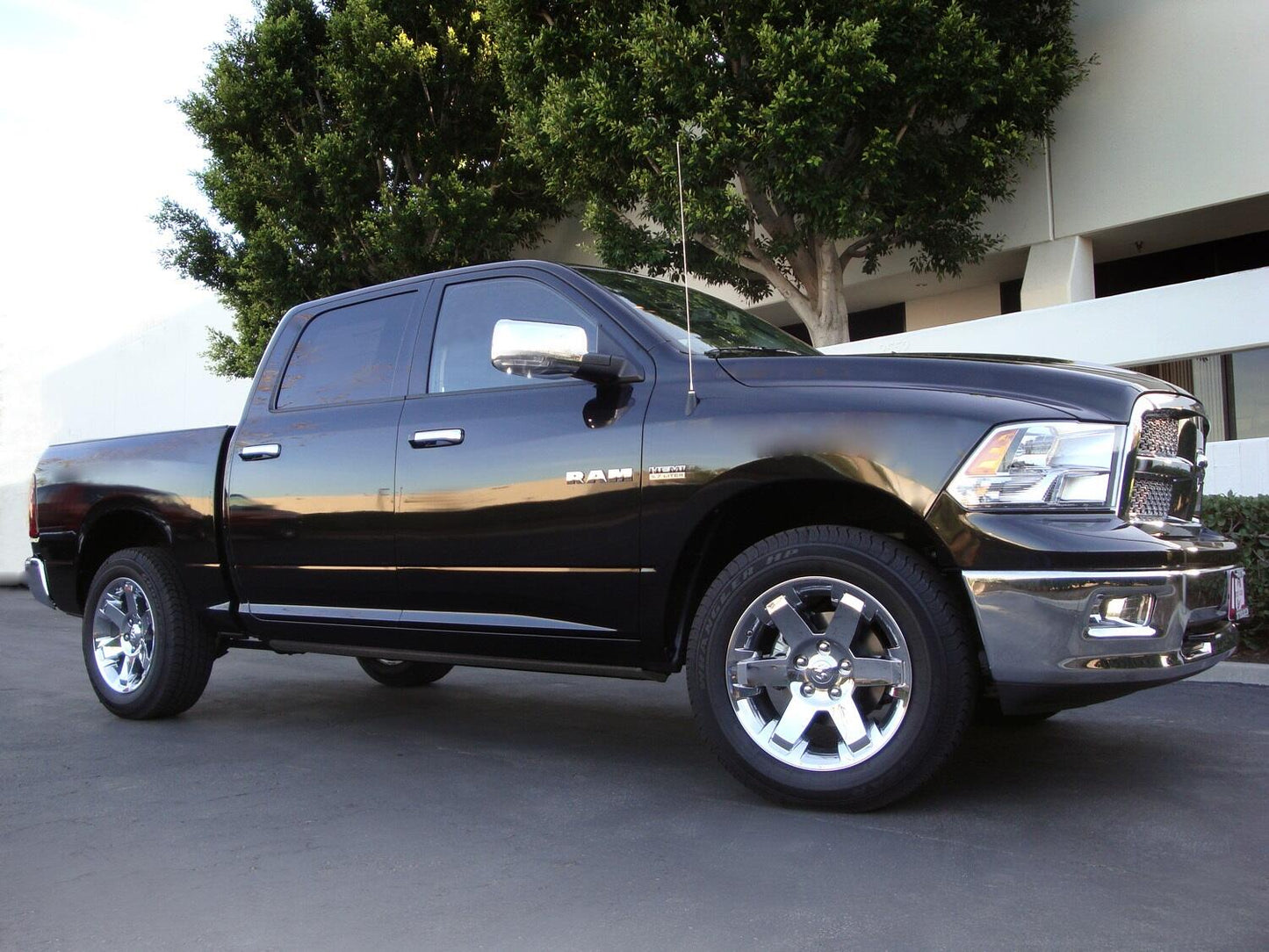 PowerStep Electric Running Boards Plug N Play System For 2013-2015 Ram 1500/2500/3500 All Cabs AMP Research