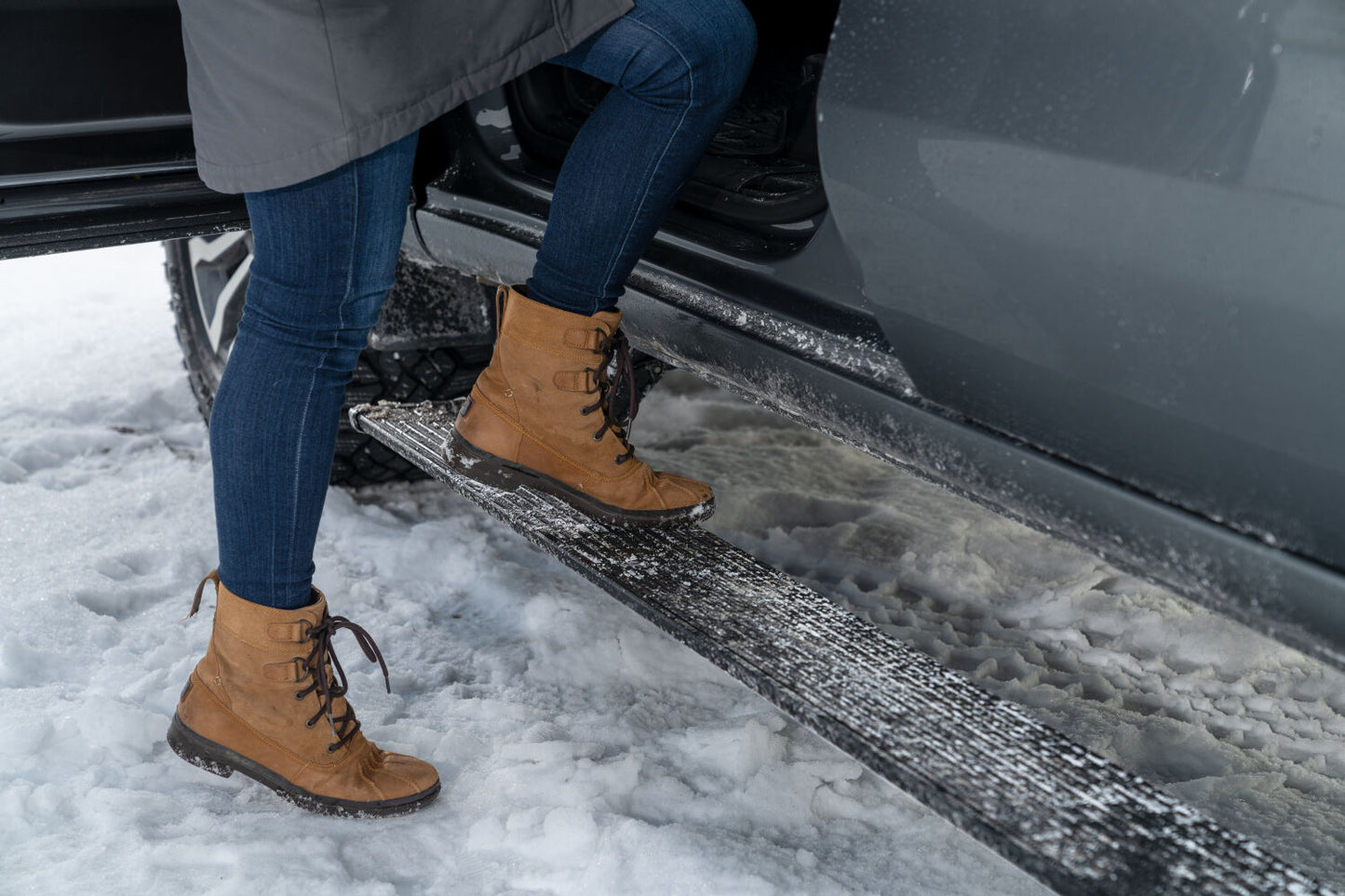 PowerStep Electric Running Boards Plug N Play System For 2019-2021 Silverado/Sierra 1500 22 Silverado LTD/Sierra Limited 20-22 Silverado/Sierra 2500/3500 Double and Crew Cab AMP Research