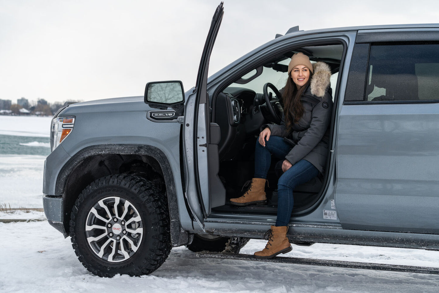 PowerStep Electric Running Boards Plug N Play System For 2019-2021 Silverado/Sierra 1500 22 Silverado LTD/Sierra Limited 20-22 Silverado/Sierra 2500/3500 Double and Crew Cab AMP Research