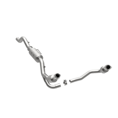 MagnaFlow Direct Fit Catalytic Converter 00-03 Durango 4WD 5.9L