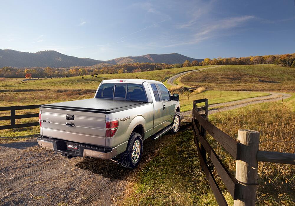 Deuce Tonneau Cover Black 2008-2016 Ford F-250/350/450 Truxedo
